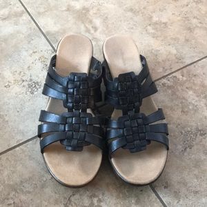 Bass Sandals wedge heel, adorable! Summer is here!